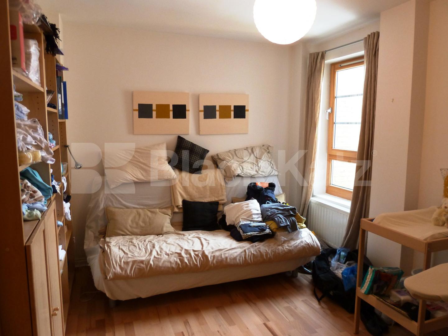 			NEW INSTRUCTION, 2 Bedroom, 1 bath, 1 reception Flat			 Chicksand Street, BRICK LANE